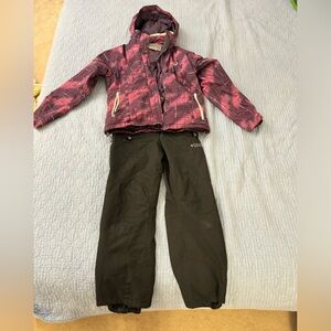 Columbia Woman Ski Jacket and Pants